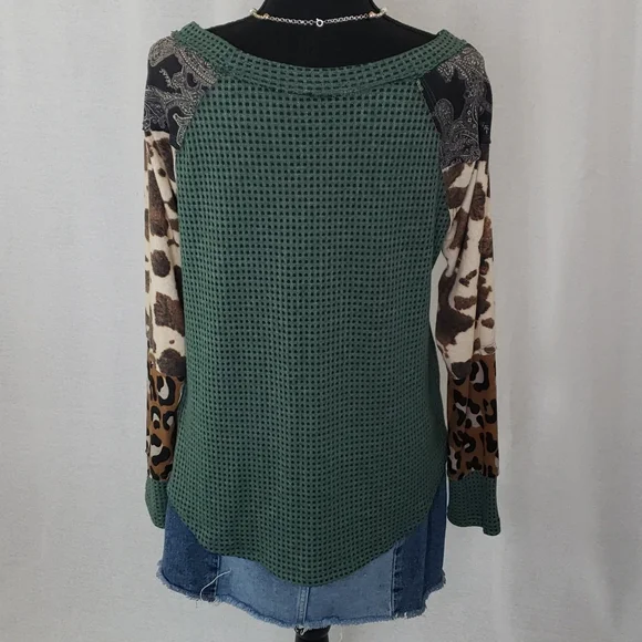 Ces Femme green waffle animal print color block long sleeve knit top small - Picture 3 of 7